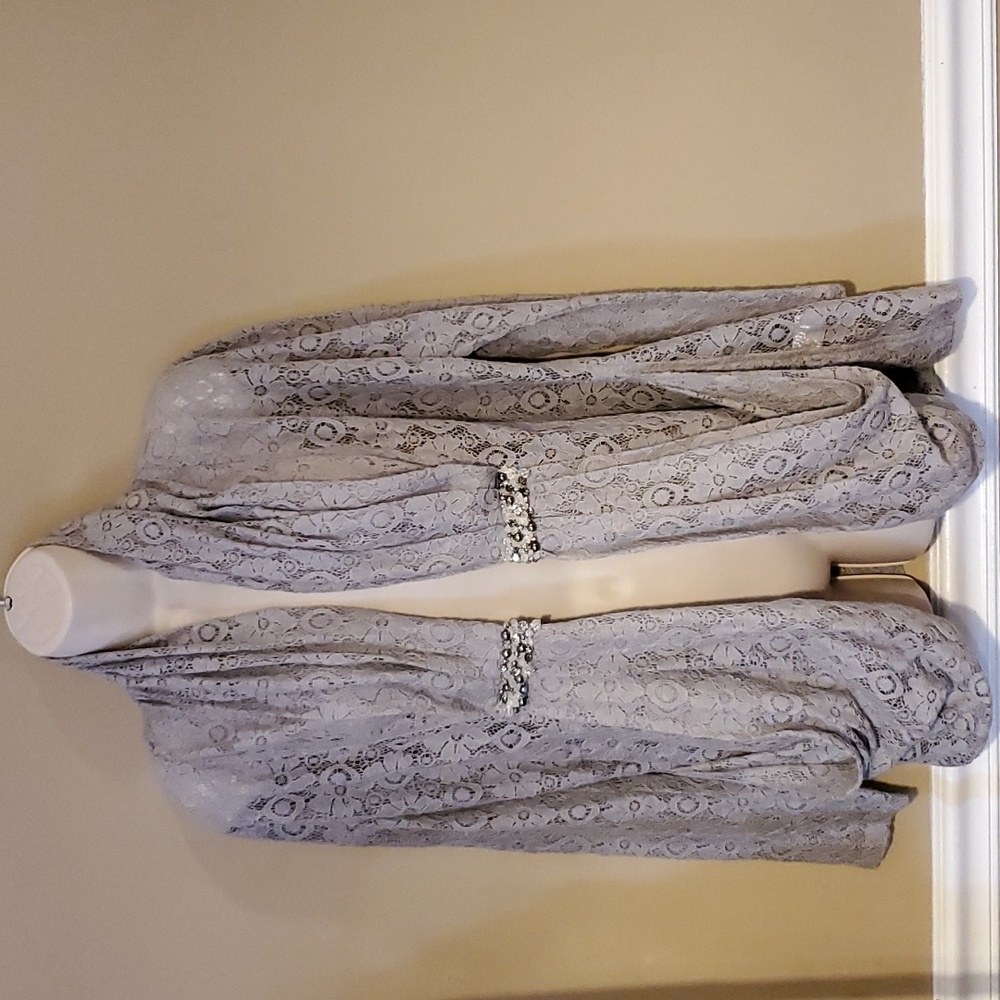 Royal Underground Lace Open Front Gray Jacket Size M